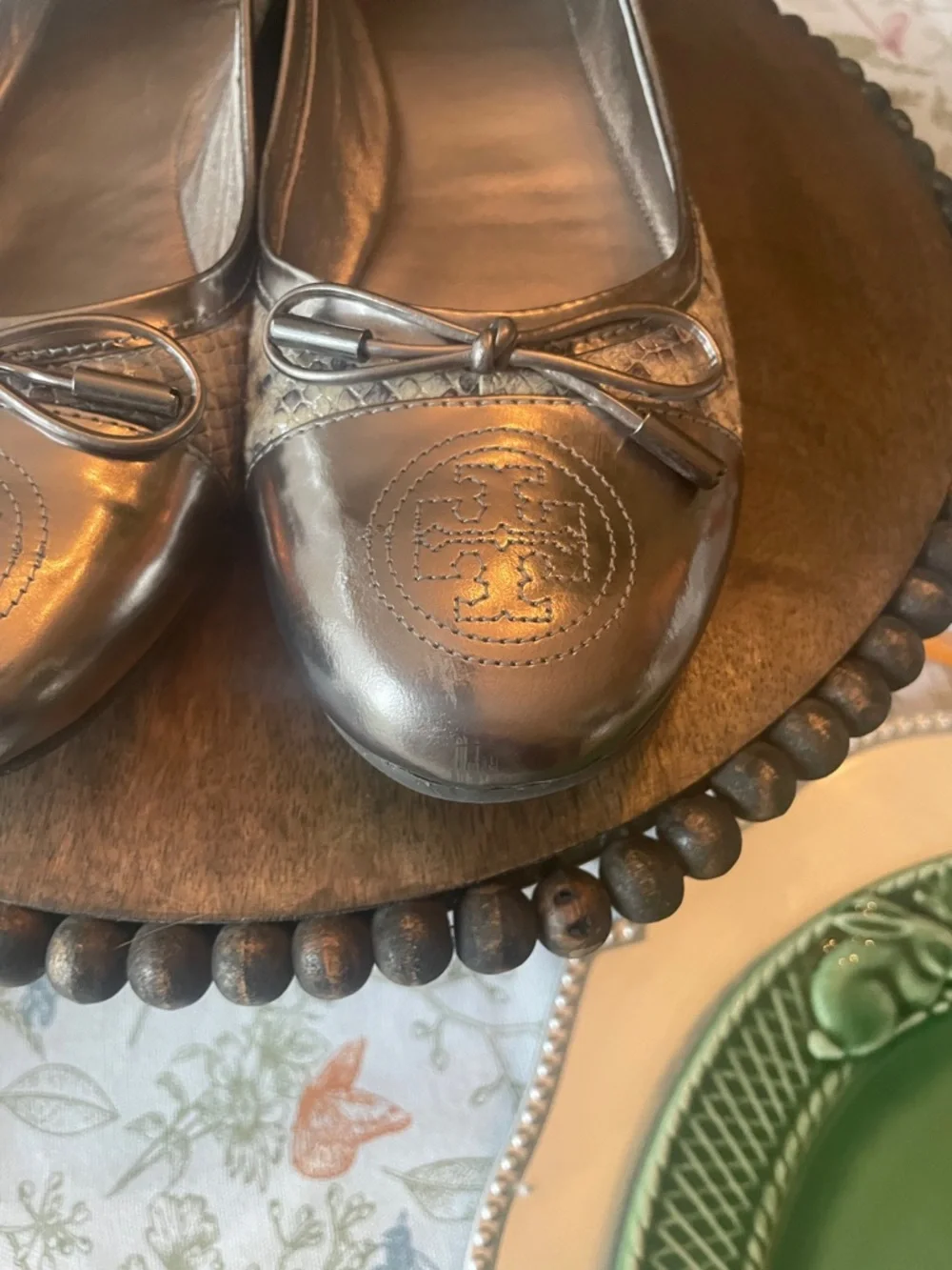 Tory Burch Verbena Silver Metallic and Snakeskin Logo Ballet Flats Size 9.5